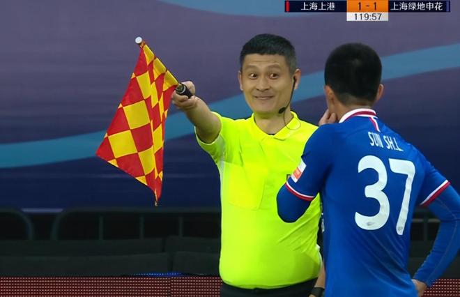 包含上海绿地金左右封卫，展现出色实力的词条