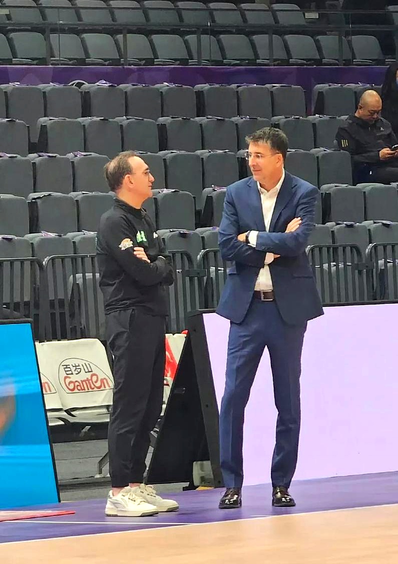 包含主教练战术布置得当,队员展现默契配合的词条 包含主教练战术布置得当,队员展现默契配合的词条