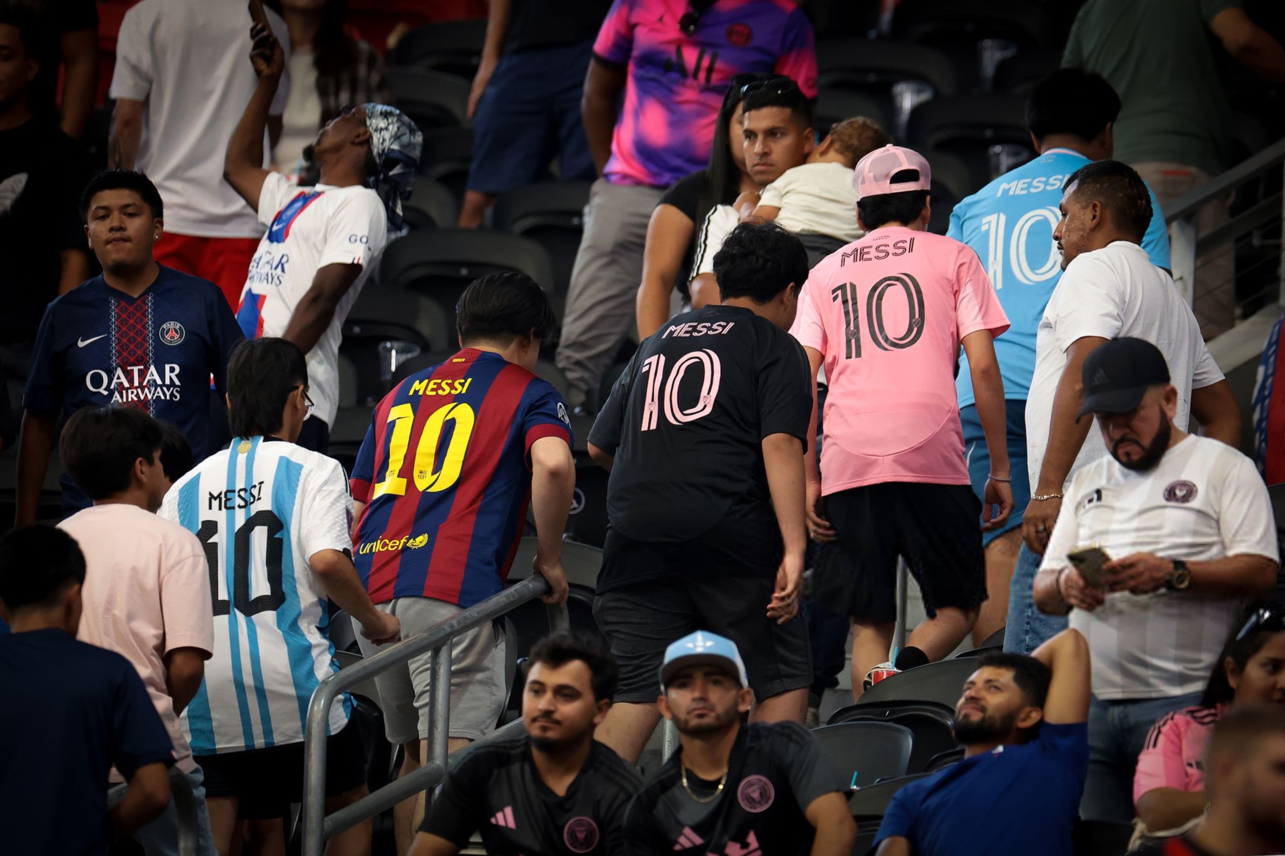 梅西帽子戏法领衔巴黎圣日耳曼4-0大胜蒙彼利埃 梅西帽子戏法领衔巴黎圣日耳曼4-0大胜蒙彼利埃