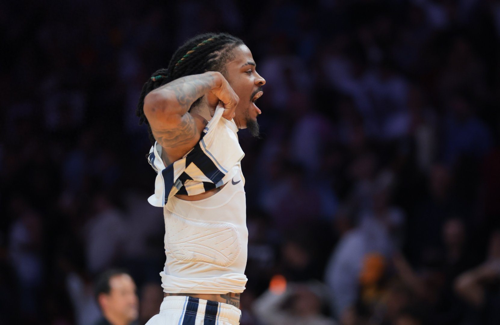 灰熊横扫国王，康利狂砍30+10的简单介绍